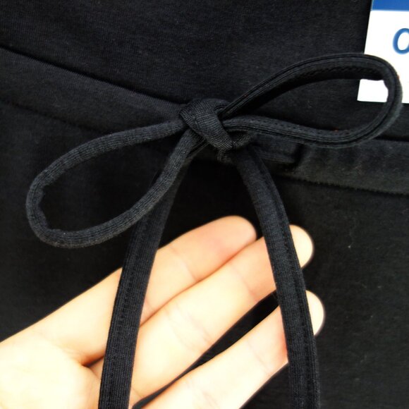 Old Navy Extra High-Waisted CloudComfy Flare Leggings Pants in Black (M TALL)NWT - Picture 8 of 12